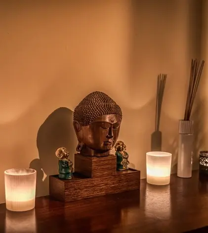 Statue de bouddha zen en décoration